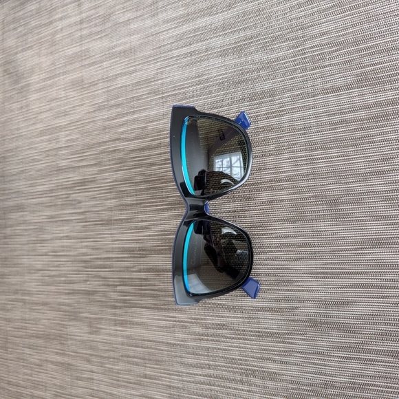 DIOR Graphic Collection, Like New - Picture 8 of 12